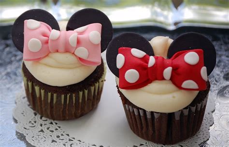 Minnie Mouse Cupcakes Minnie Mouse Birthday Party Ideas Popsugar