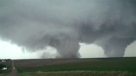 95 фраз в 17 тематиках. Video: Two Tornadoes Touch Down At The Same Time In ...