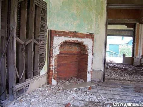 Inside Abandoned Mansions 6 Hauntingly Beautiful Sites Across The Us