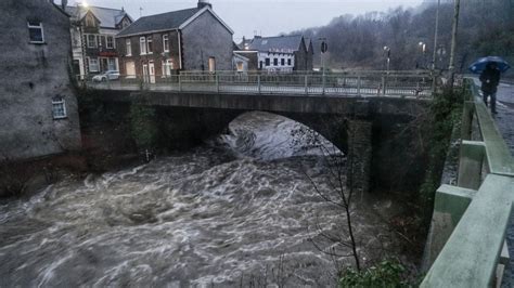 Heavy Rain Causes Flooding In Wales Eu Daily News