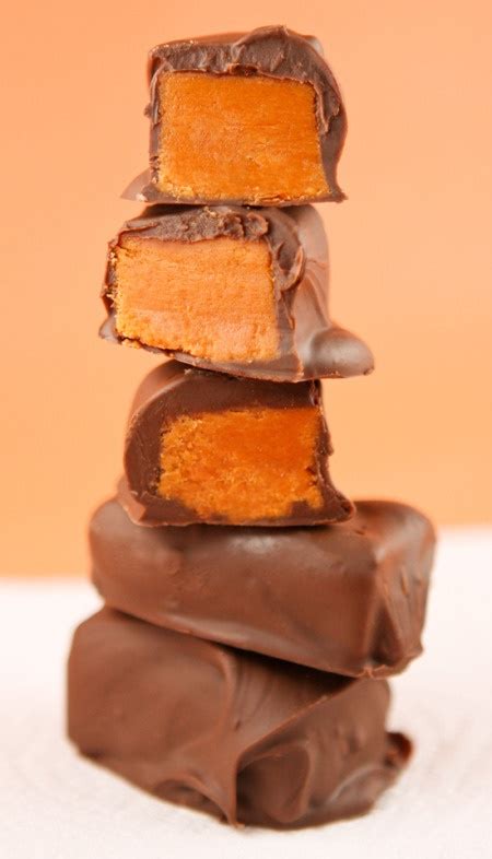 Three Ingredient Homemade Butterfinger Candy Bars