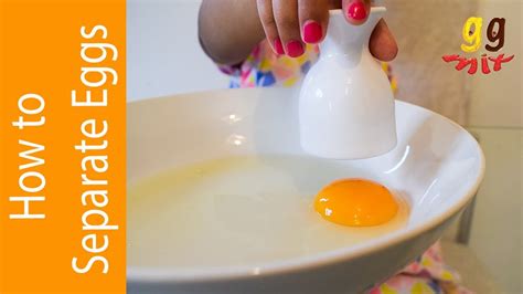 How To Separate An Egg Yolk From The Egg Whites Quick Easy Tips And