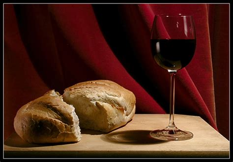 Review Holy Communion Wine