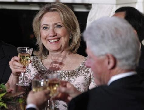 The couple has two children, nicholas and. Cena di gala per la Cina