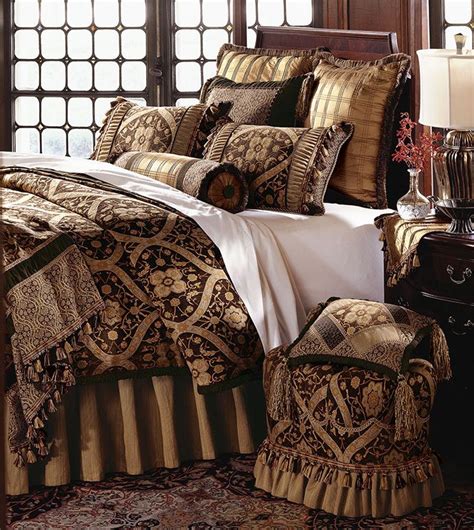 Garnier Bedset Eastern Accents Tufted Bedding Bedroom Comforter Sets