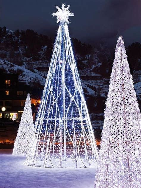 30 Unique Outdoor Christmas Lights Decoomo