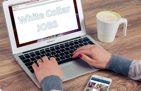 20 Best White Collar Jobs Careers Meaning And Examples 2022