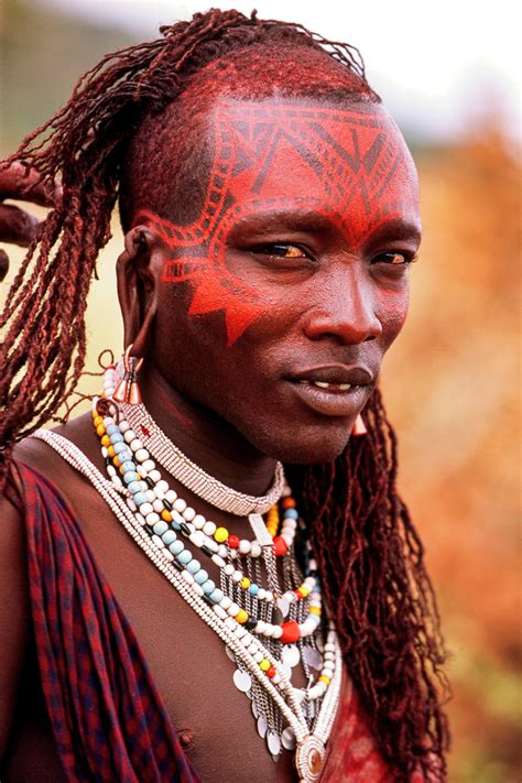 Salei Maasai Warrior Tanzania Tribù Africane Ritratti Facce Dipinte
