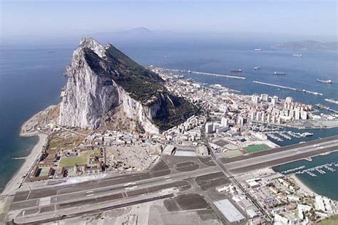 Gibraltar, colloquially known as the rock or gib, is an overseas territory of the united kingdom at the entrance to the mediterranean sea. Spain suggest joint sovereignty over Gibraltar in case of Brexit - EURACTIV.com
