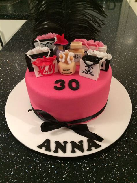 30th Girly Pink Shopping Bag And Perfumes Birthday Cake Birthday Cake