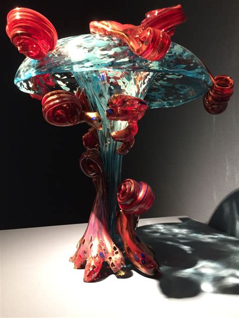 Pin Op Dale Chihuly And Other Coloured Art