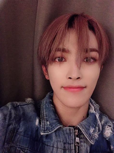 ATEEZ 에이티즈 on Twitter 홍중 LA에서의 일주일 ATEEZ 에이티즈 Yg Entertainment Pirate babe Kang Yeo