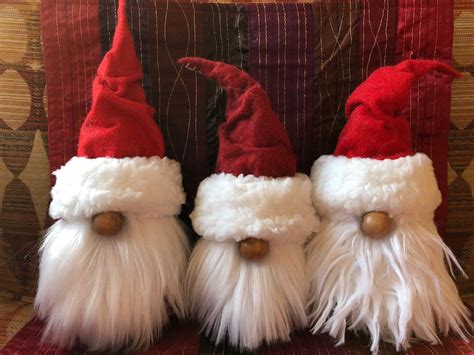 Santa Claus Is Coming To Town Etsy Xmas Crafts Christmas Crafts