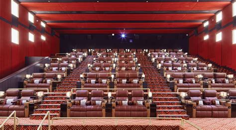 Pvr Cinemas To Reopen Its Theatres With 100 Per Cent Vaccinated Staff