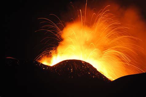 Erupting Volcanoes Photos The Big Picture