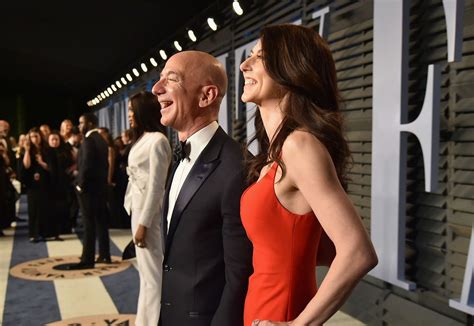 Mackenzie Bezos Could Become Worlds Richest Woman With Divorce Bloomberg