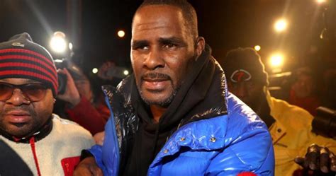 Rapper R Kelly Charged With 11 New Counts Of Sexual Assault Get The