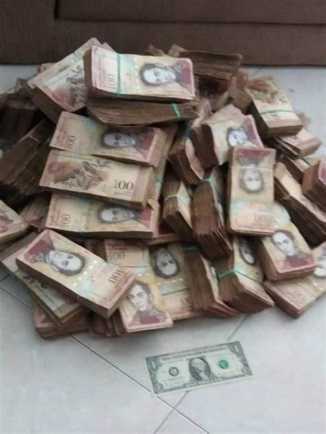 This Is 1 Usd In Venezuelan Bolivars 2 394 550 Vef Hyperinflation Shown To Scale 9gag