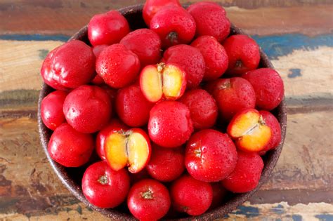 Jamaican Cherry Aratilis Magazine Science