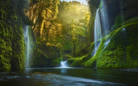 2880x1800 Dreamy Waterfall Macbook Pro Retina Hd 4k Wallpapers Images
