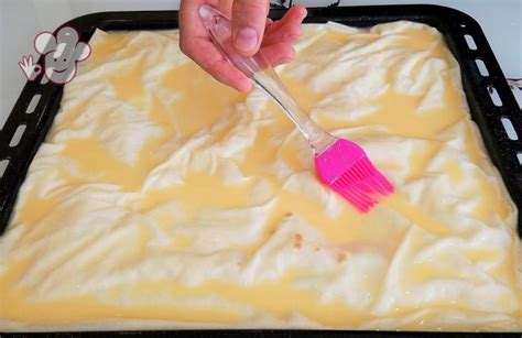 Hazır Yufkadan Peynirli Börek Tarifi Nasıl Yapılır Resimli Videolu