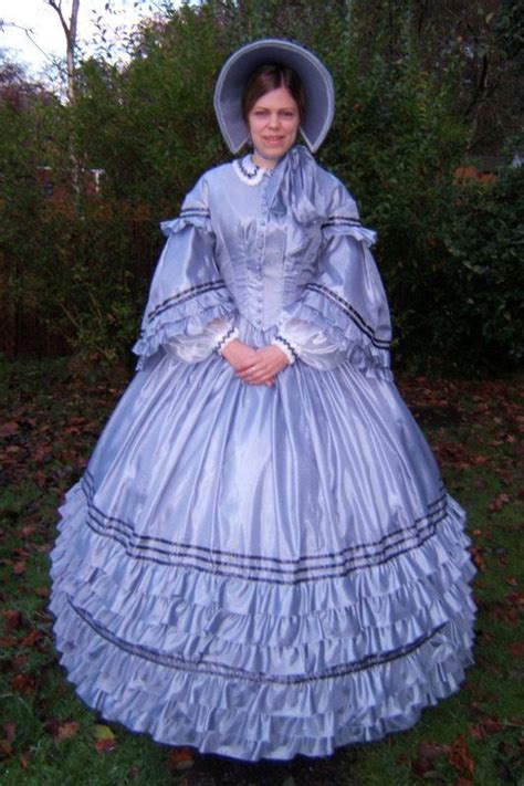 Victorian & edwardian fashion in america. Blue-grey Victorian 1860s American Civil War day dress ...