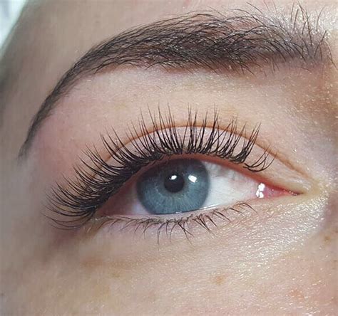 The Benefits of Eyelash Extensions? - Agnes dos Santos