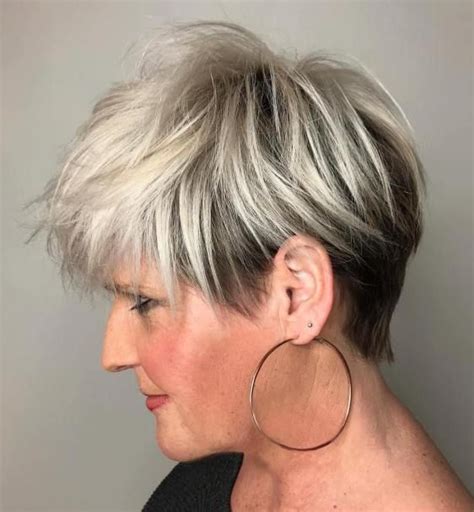 20 Charming Pixie Haircuts For Women Over 50 Gardening Short Pixie