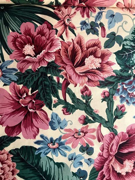 American Vintage Fabric Mod Floral Print S Flowery Pattern Etsy