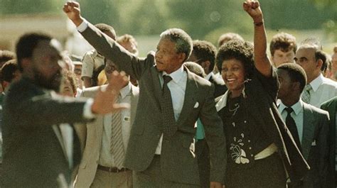 Nelson Mandela Un Symbole De Lapartheid Rtbfbe