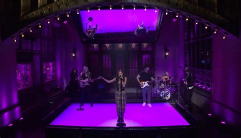 Saturday Night Live Snl Olivia Performance Concert Best Youtube