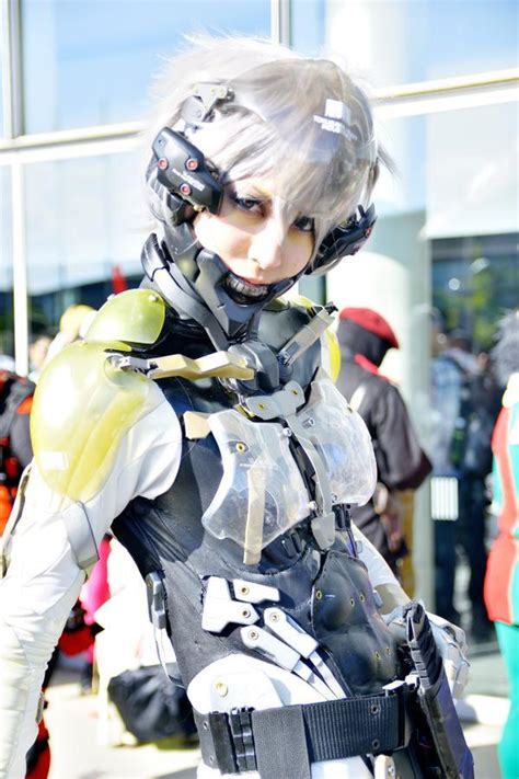 Cosplay This Female Raiden Cosplayer From Metal Gear Stole The Show At Tokyo Game Show 2015