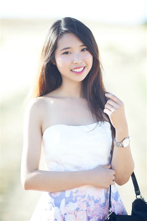 Ally Gong Tobi Model Smile Asian Girl Korean Chinese Xx Photoz Site
