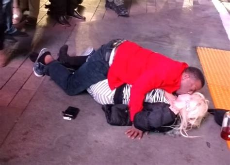 【衝撃】酔って街中で寝ちゃった女、男の性のはけ口にされる（動画あり） ポッカキット