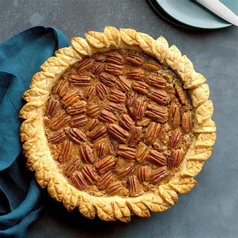 It combines the best of the. Traditional Thanksgiving Pie ...