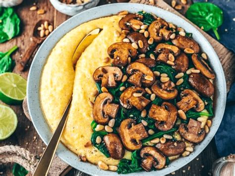 The variety of cereal used is usually yellow maize, but often buckwheat, white maize, or mixtures thereof may be used. Creamy Vegan Polenta with Mushrooms and Spinach