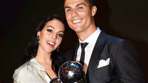 Ronaldos First Wife Cristiano Ronaldo S Girlfriend Georgina Rodriguez Debuts Bump Perhaps