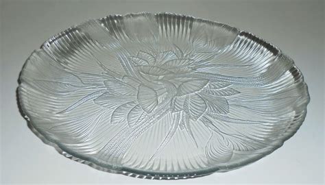 vintage platter clear glass canterbury arcoroc floral crocus serving platter large round
