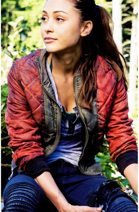 Lindsey Morgan As Raven On The 100 The 100 Raven The 100 The 100 Poster