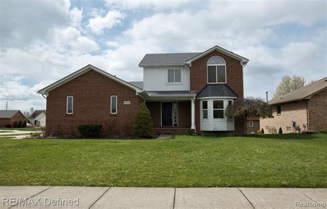 28606 Lancaster Dr Chesterfield Twp Mi 48047 Mls 2200032092 Redfin