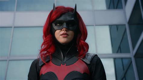 Meet Ryan Wilder The Cws Batwoman Is Back Film Daily