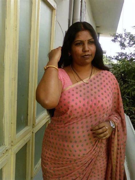 Bhakiyam House Wife Standing Views Frend Back Hair Look Hidden Share