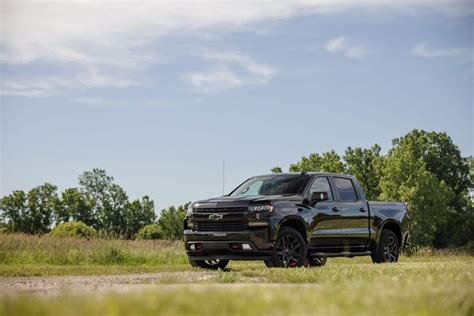 Chevrolet Silverado Rst Crew Cab Redline Edition 2021 In 2022