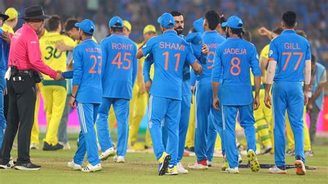 Ind Vs Aus आखिरी 40 ओवर में सिर्फ 4 बाउंड्री भारत की हार तो