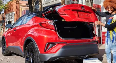 New 2022 Toyota Chr Review Price Specs Photos And Mpg