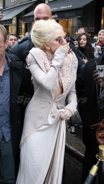 Lady Gaga Groped By An Eager Female Fan In Paris Celebrity Pearl