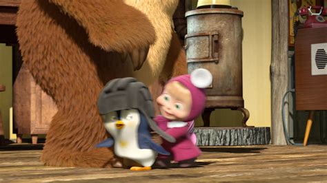 Masha And The Bear Penguin Is Back Home 😊