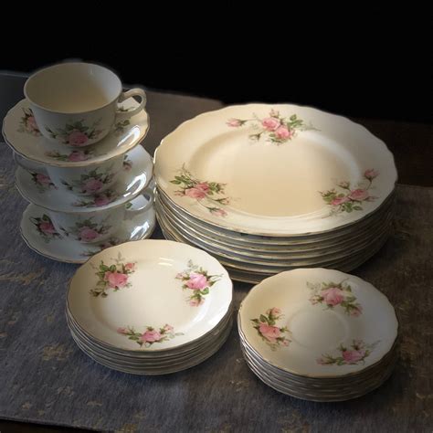 Vintage Canonsburg China Rose Bouquet Pattern 22k Warranted Set Of 27