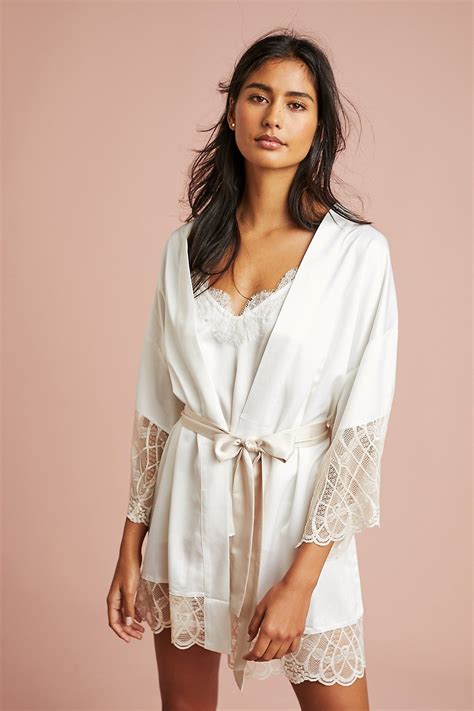 Getting Ready Robes Perfect For Your Wedding Day Brides Bridal