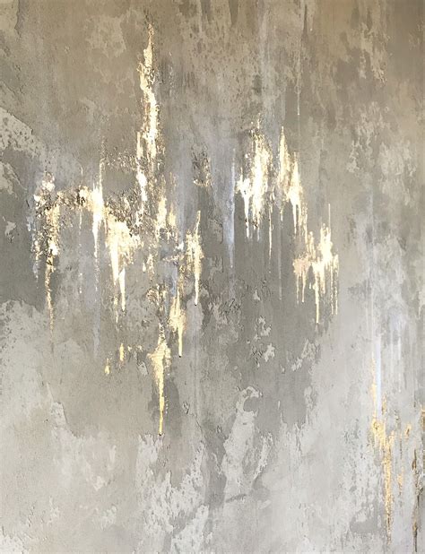 Weathered Taupe Plaster Finish With Gold Wall Decor Design Wall